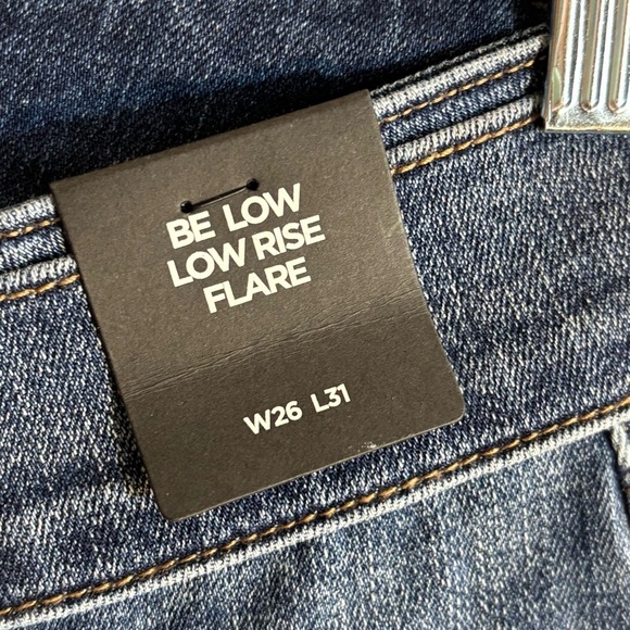 SILVER JEANS Sz 26 x 31L Be Low Flare Belt Low Rise Blue Jeans NEW WITH TAGS - Picture 2 of 13